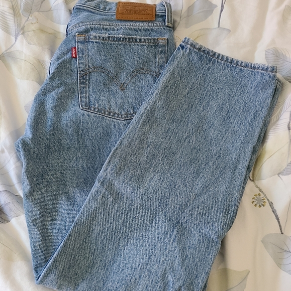 Levi's Wedgie Straight - Picture 1 of 5